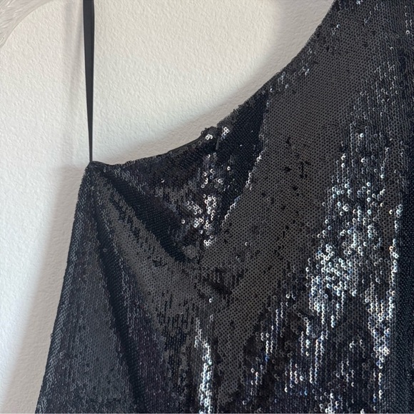 Mac Duggal Black Sequin One-Shoulder Midi Dress - Picture 8 of 11